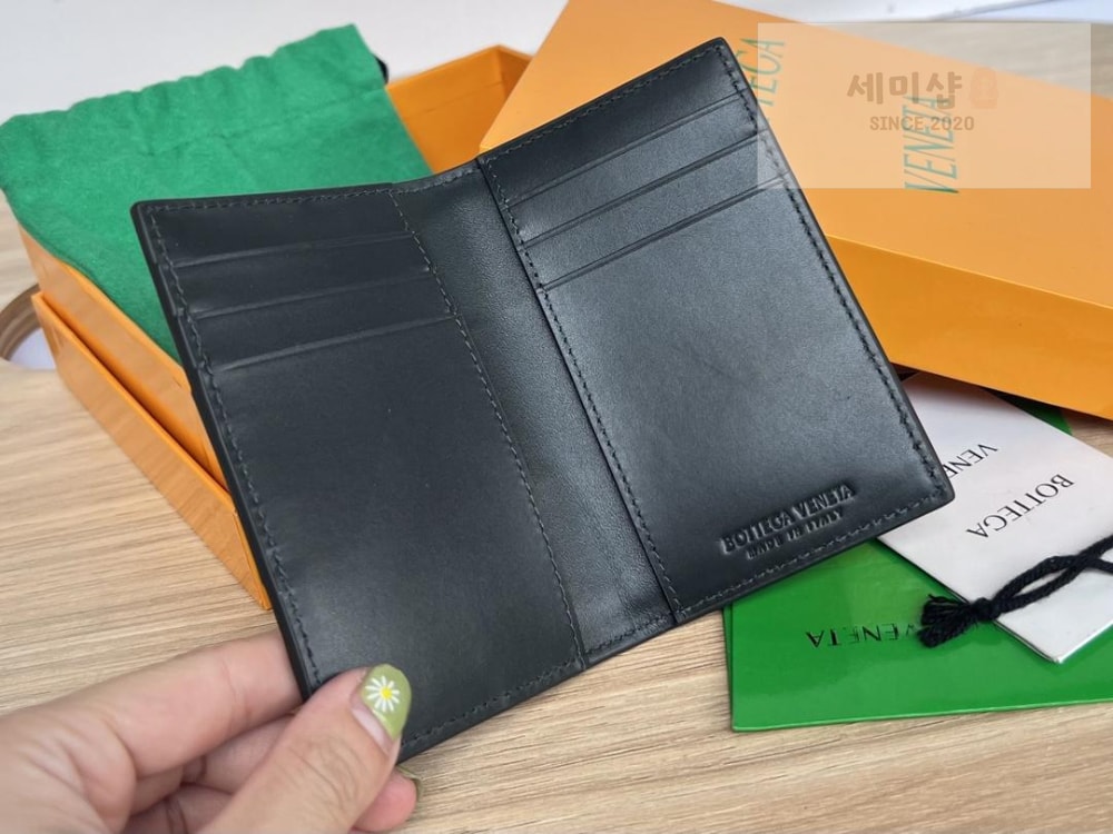Bottega Veneta Bottega Veneta Cassete Flap Card Case 지갑 3번 이미지