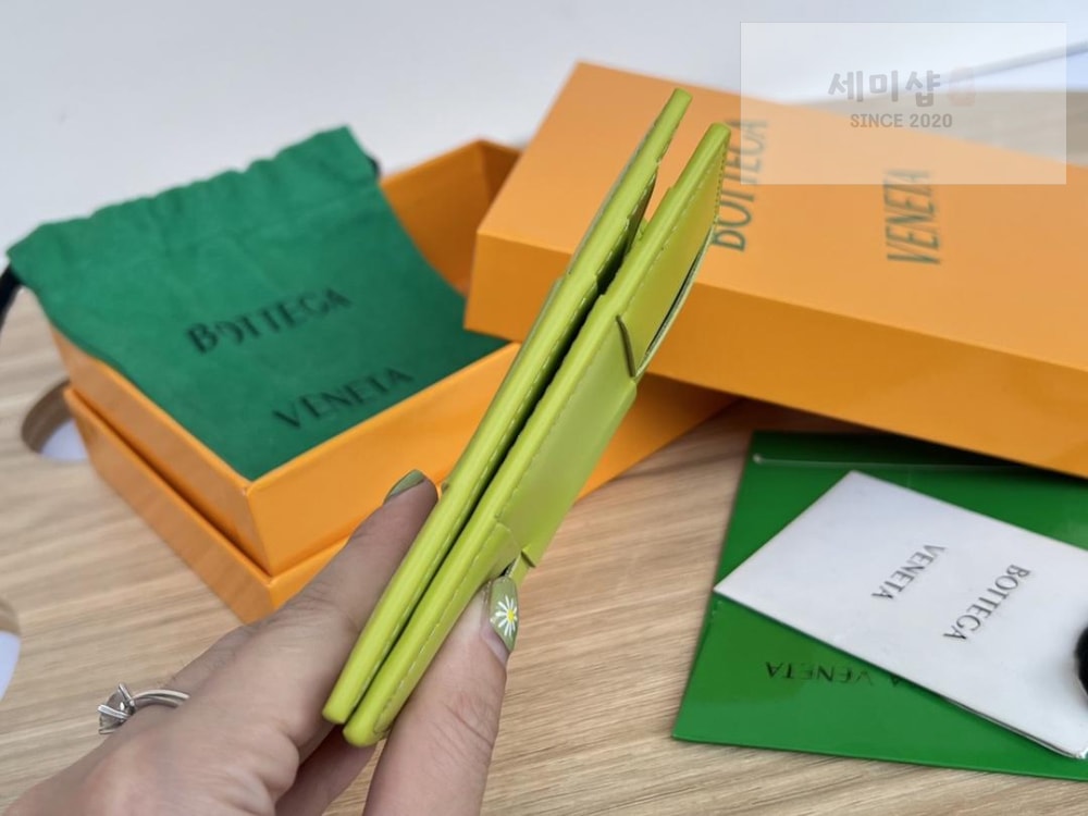 Bottega Veneta Bottega Veneta Cassete Flap Card Case 지갑 34번 이미지