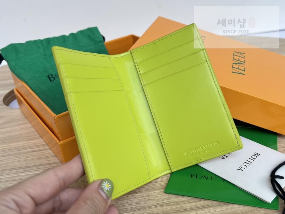 Bottega Veneta Bottega Veneta Cassete Flap Card Case 지갑 35번 이미지