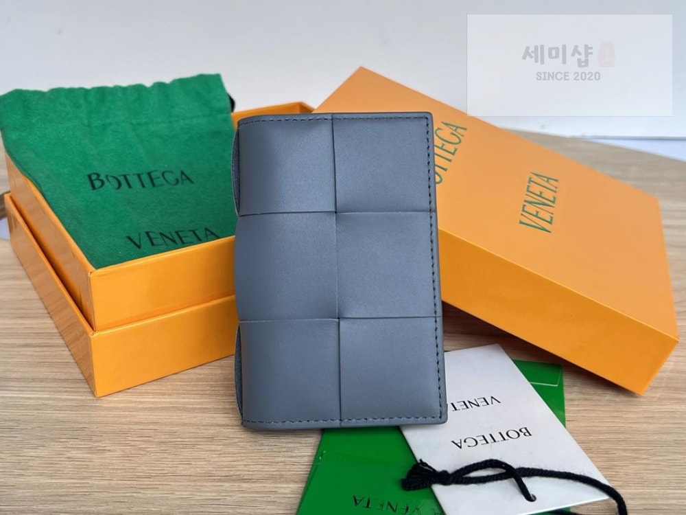 Bottega Veneta Bottega Veneta Cassete Flap Card Case 지갑 37번 이미지