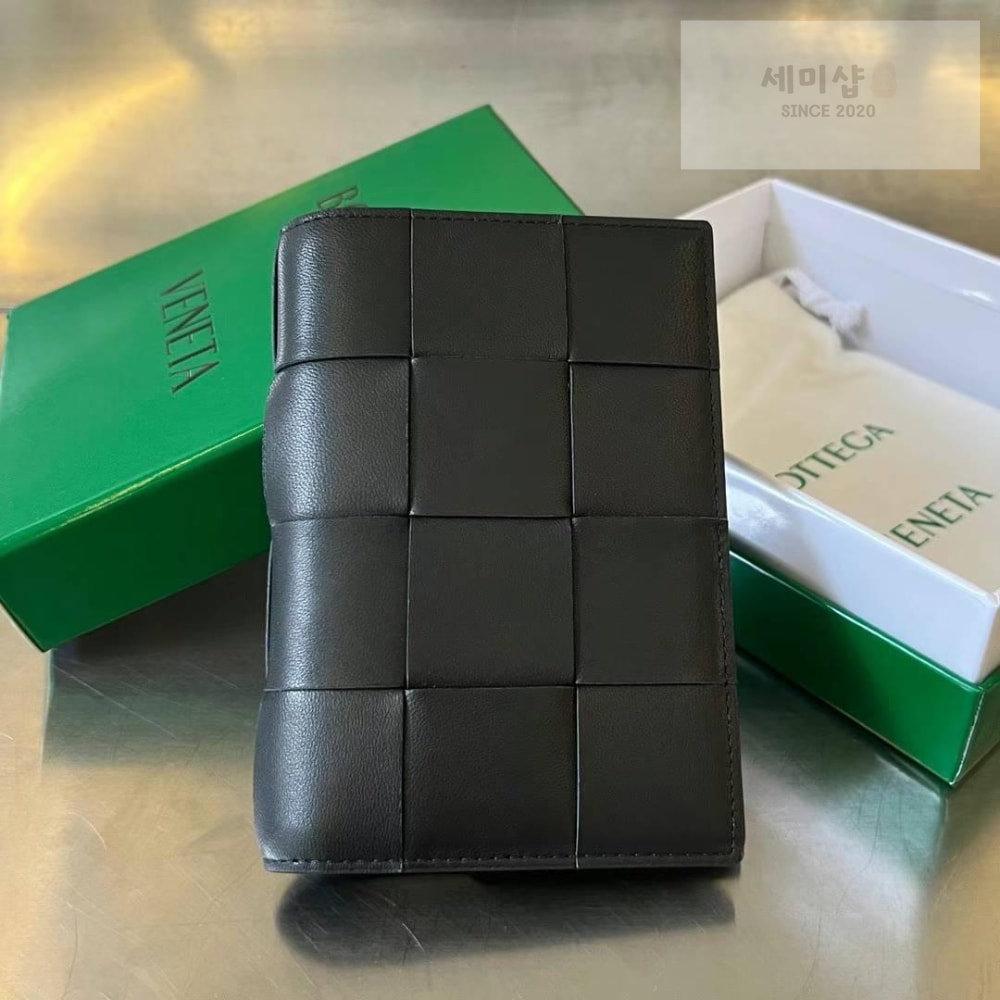 Bottega Veneta Bottega Veneta Cassette Passport Case 지갑 7번 이미지