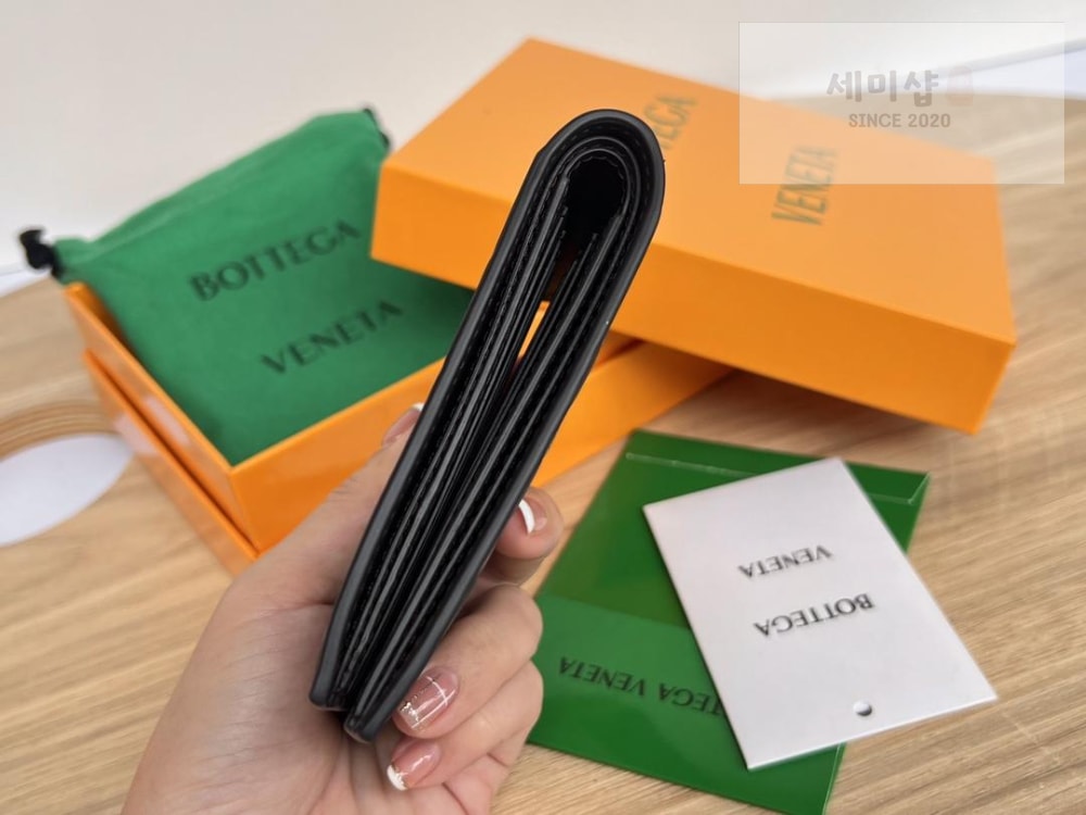 Bottega Veneta Bottega Veneta Intrecciato Bi Fold Wallet 레플리카 8번 이미지 - 지갑 | 세미샵 레플리카 사이트