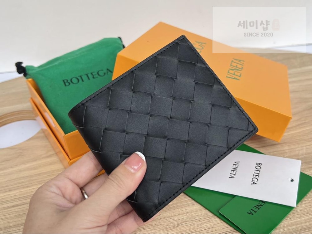Bottega Veneta Bottega Veneta Intrecciato Bi Fold Wallet 레플리카 12번 이미지 - 지갑 | 세미샵 레플리카 사이트