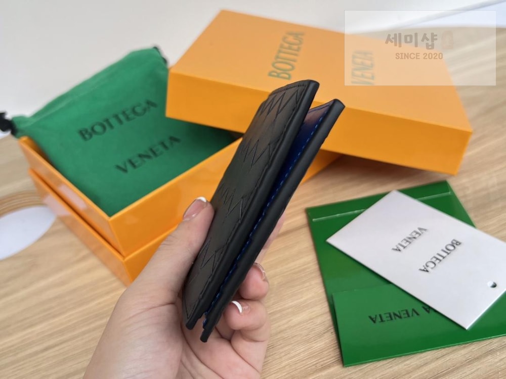 Bottega Veneta Bottega Veneta Intrecciato Bi Fold Wallet 레플리카 19번 이미지 - 지갑 | 세미샵 레플리카 사이트