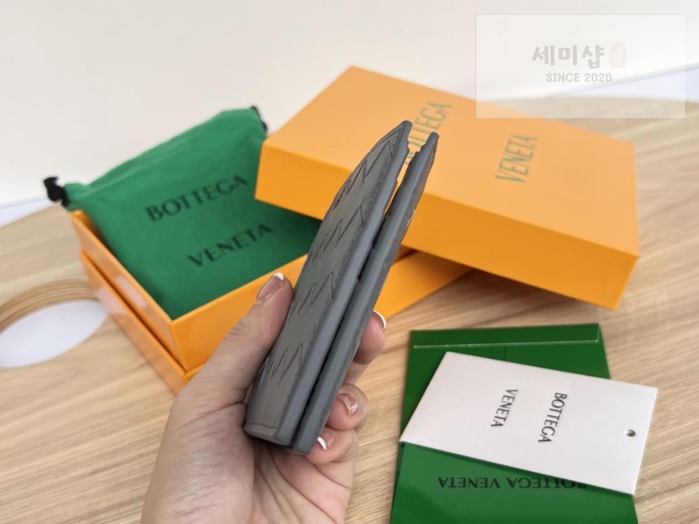Bottega Veneta Bottega Veneta Intrecciato Bi Fold Wallet 레플리카 3번 이미지 - 지갑 | 세미샵 레플리카 사이트
