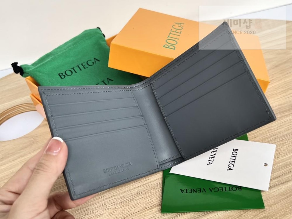 Bottega Veneta Bottega Veneta Intrecciato Bi Fold Wallet 레플리카 31번 이미지 - 지갑 | 세미샵 레플리카 사이트