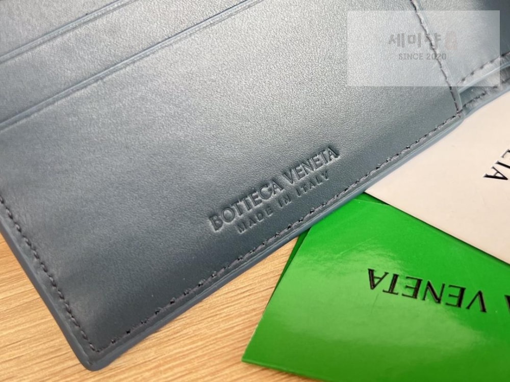 Bottega Veneta Bottega Veneta Intrecciato Bi Fold Wallet 레플리카 40번 이미지 - 지갑 | 세미샵 레플리카 사이트