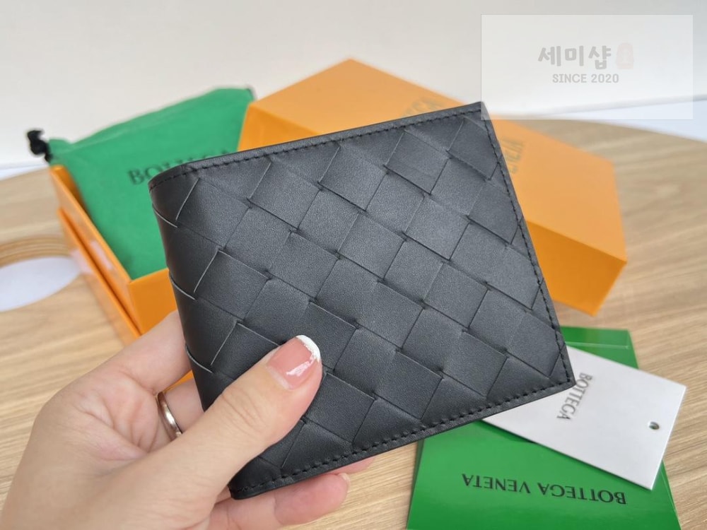 Bottega Veneta Bottega Veneta Intrecciato Bi Fold Wallet 레플리카 41번 이미지 - 지갑 | 세미샵 레플리카 사이트