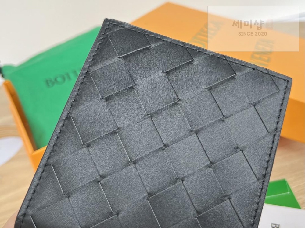Bottega Veneta Bottega Veneta Intrecciato Bi Fold Wallet 레플리카 43번 이미지 - 지갑 | 세미샵 레플리카 사이트