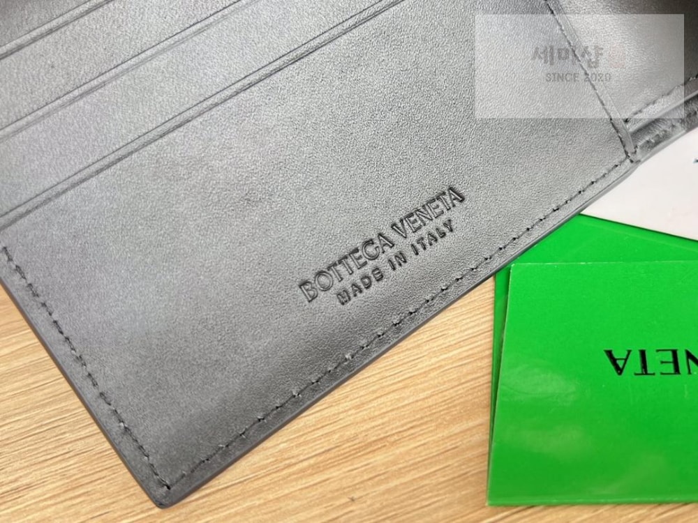 Bottega Veneta Bottega Veneta Intrecciato Bi Fold Wallet 레플리카 45번 이미지 - 지갑 | 세미샵 레플리카 사이트
