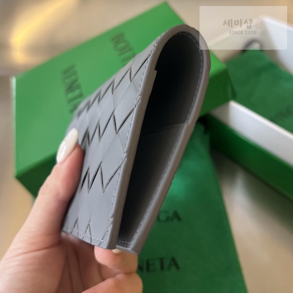 Bottega Veneta Bottega Veneta Intrecciato PassPort Case 지갑 11번 이미지