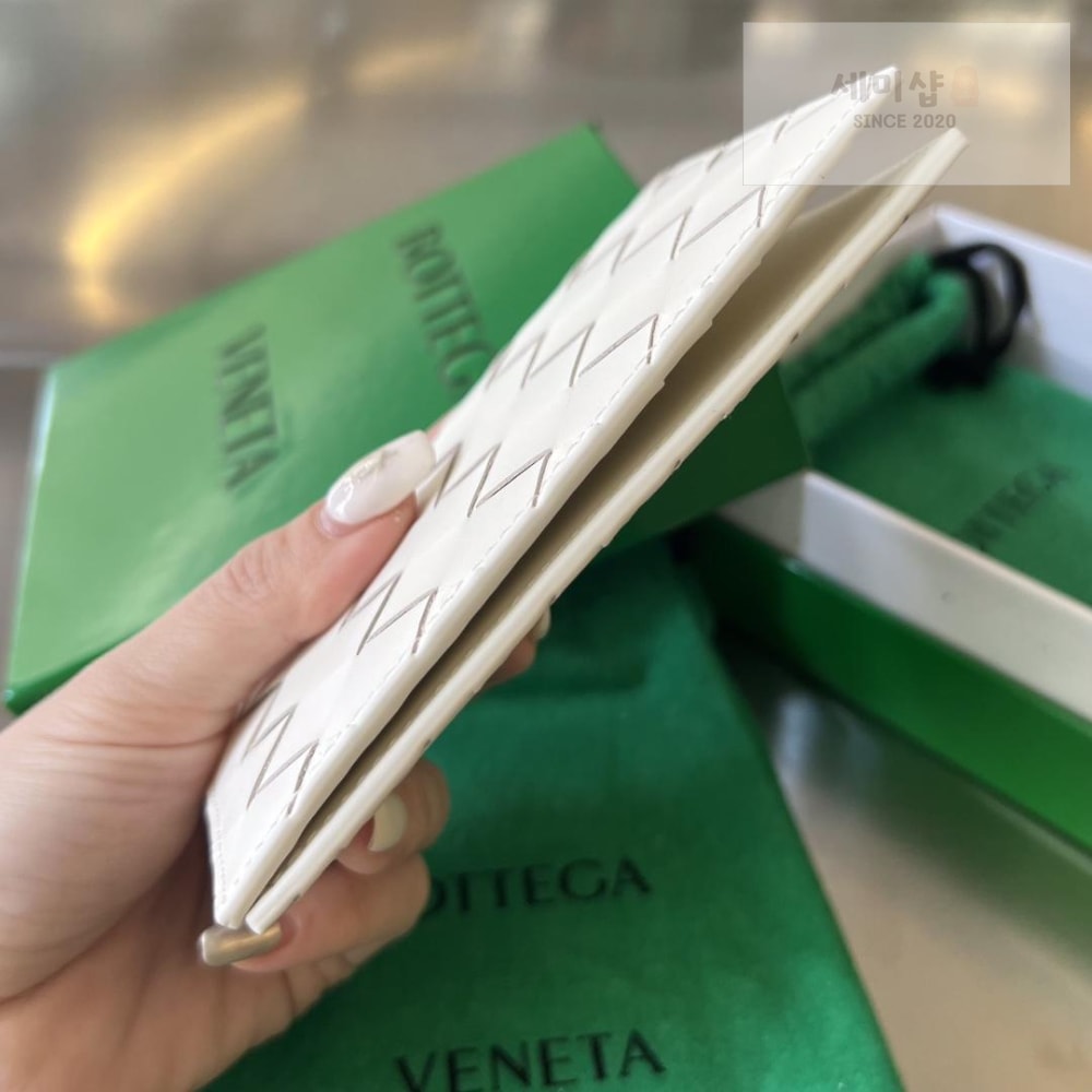 Bottega Veneta Bottega Veneta Intrecciato PassPort Case 지갑 18번 이미지