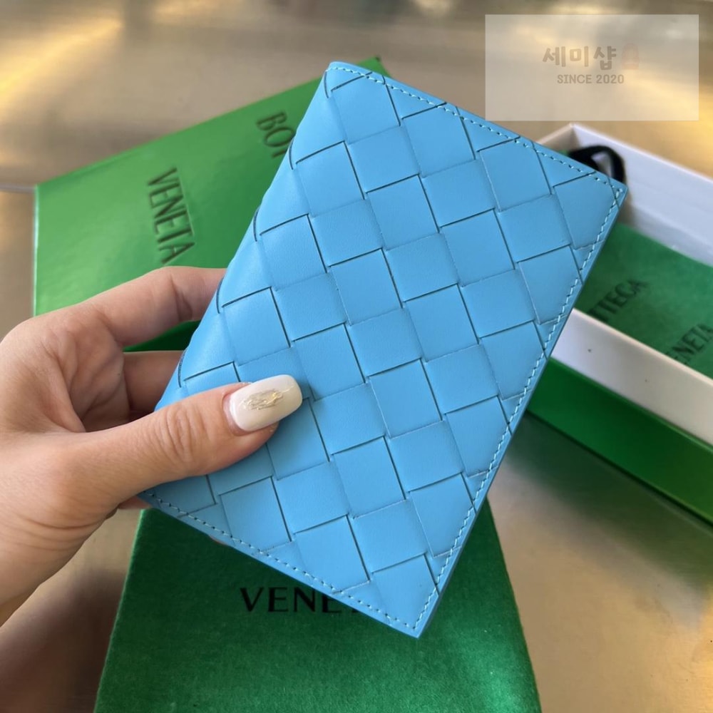 Bottega Veneta Bottega Veneta Intrecciato PassPort Case 지갑 21번 이미지