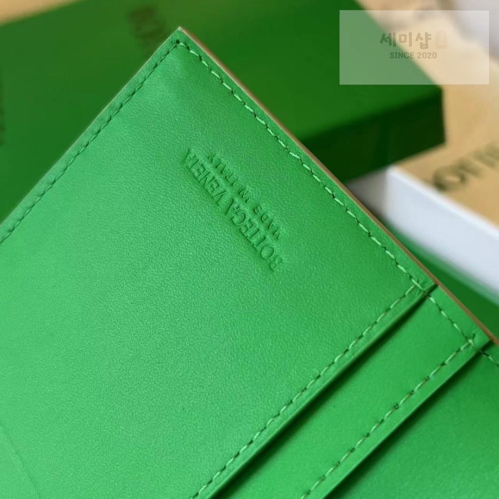 Bottega Veneta Bottega Veneta Intrecciato Vertical Wallet 지갑 57번 이미지