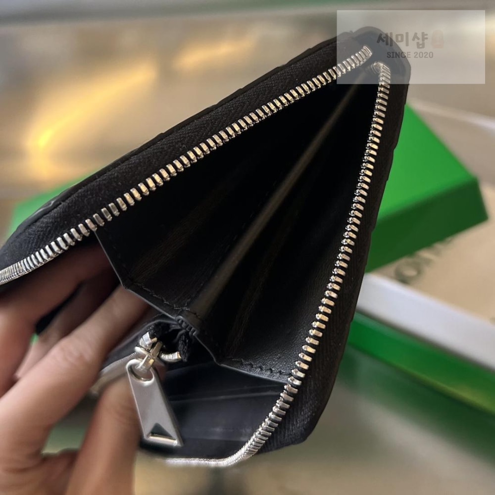 Bottega Veneta Bottega Veneta Intrecciato Vertical Zippy 레플리카 10번 이미지 - 지갑 | 세미샵 레플리카 사이트