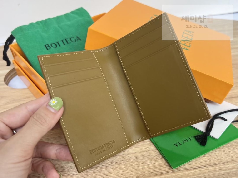 Bottega Veneta Bottega Veneta intrecciato Flap Card Case 레플리카 20번 이미지 - 지갑 | 세미샵 레플리카 사이트