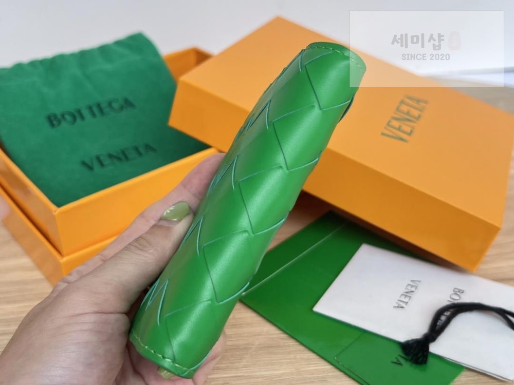 Bottega Veneta Bottega Veneta intrecciato Flap Card Case 레플리카 24번 이미지 - 지갑 | 세미샵 레플리카 사이트