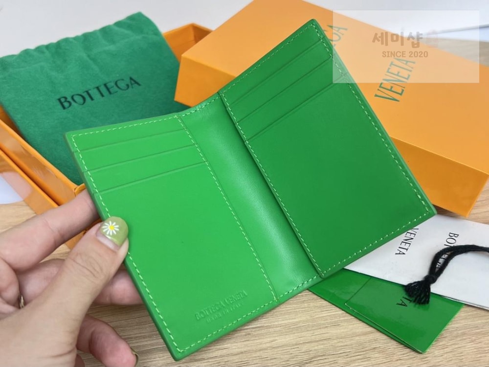 Bottega Veneta Bottega Veneta intrecciato Flap Card Case 레플리카 25번 이미지 - 지갑 | 세미샵 레플리카 사이트