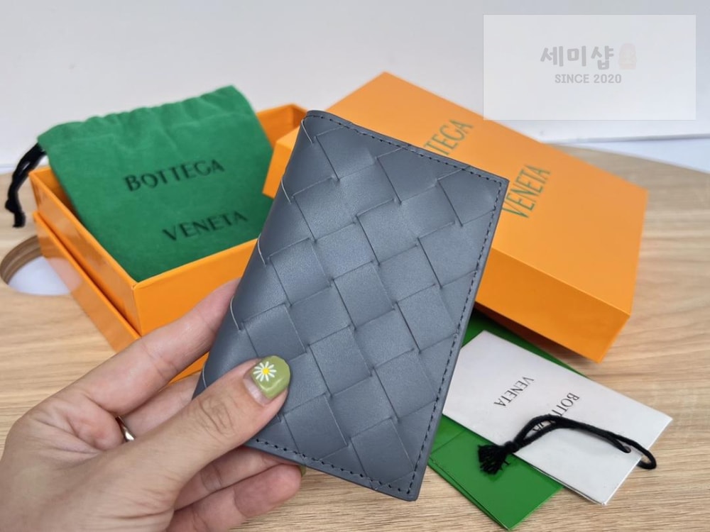 Bottega Veneta Bottega Veneta intrecciato Flap Card Case 레플리카 1번 이미지 - 지갑 | 세미샵 레플리카 사이트