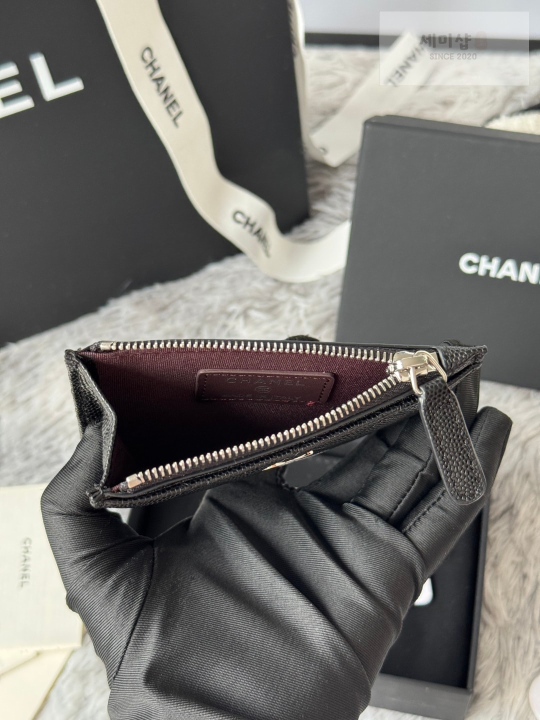 C H A N E L 샤넬 클래식 지퍼 카드 홀더 블랙 캐비어 (은장) 지갑 13번 이미지