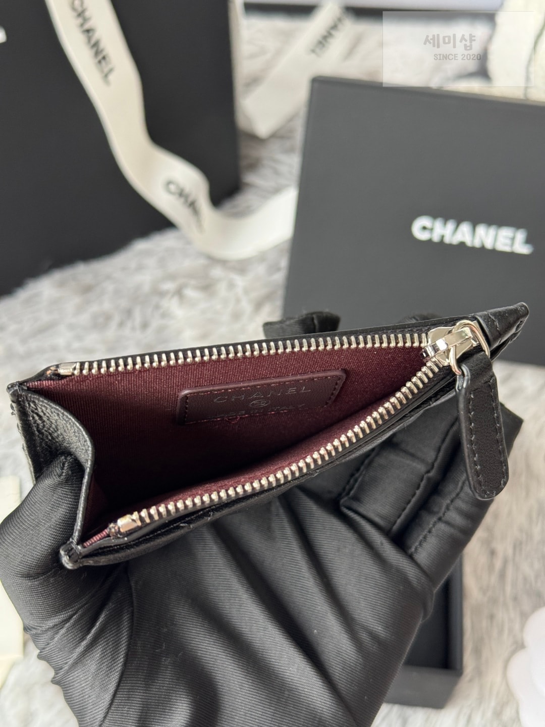 C H A N E L 샤넬 클래식 지퍼 카드 홀더 블랙 캐비어 (은장) 지갑 19번 이미지