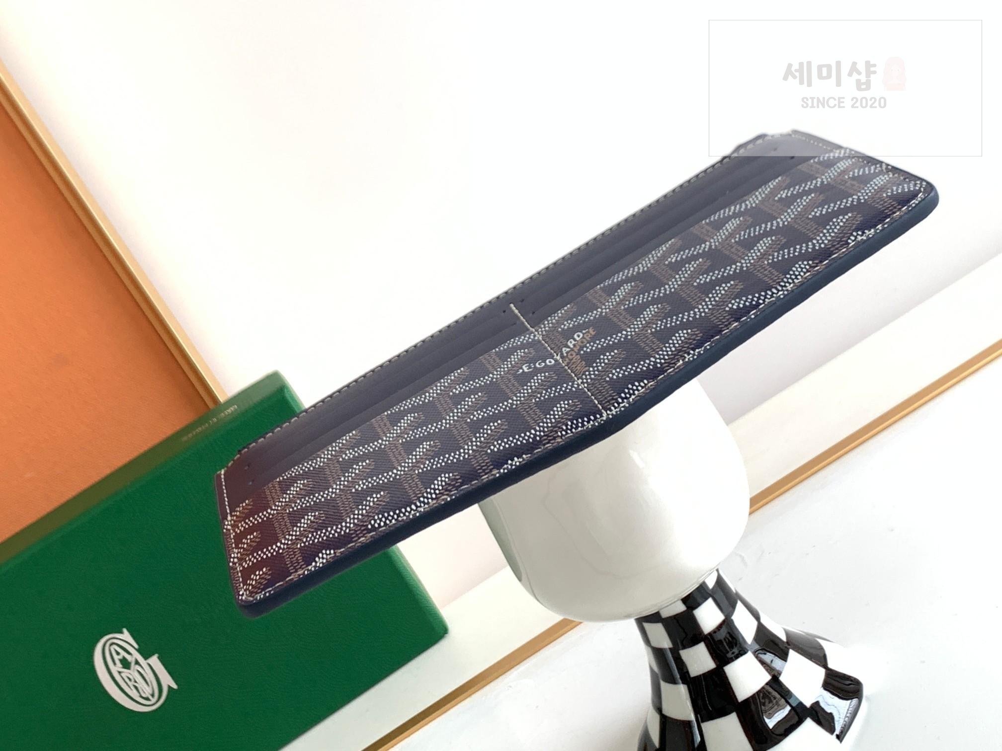 G O Y A R D Goyard Insert Louis 그레이 지갑 46번 이미지