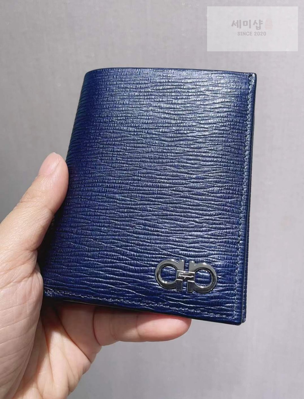 Ferragamo 페레가모 살바토레 간치니 중지갑 네이비 지갑 1번 이미지