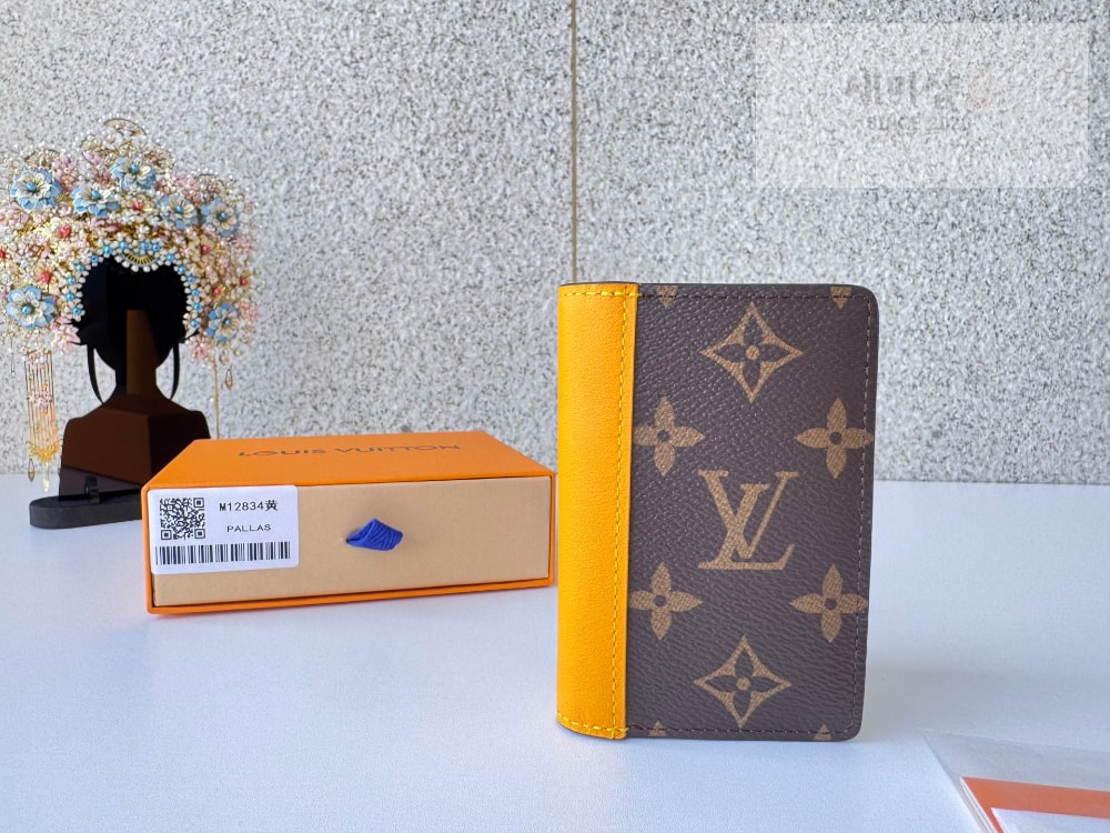 Louis Vuitton Louis Vuitton M12829 지갑 6번 이미지