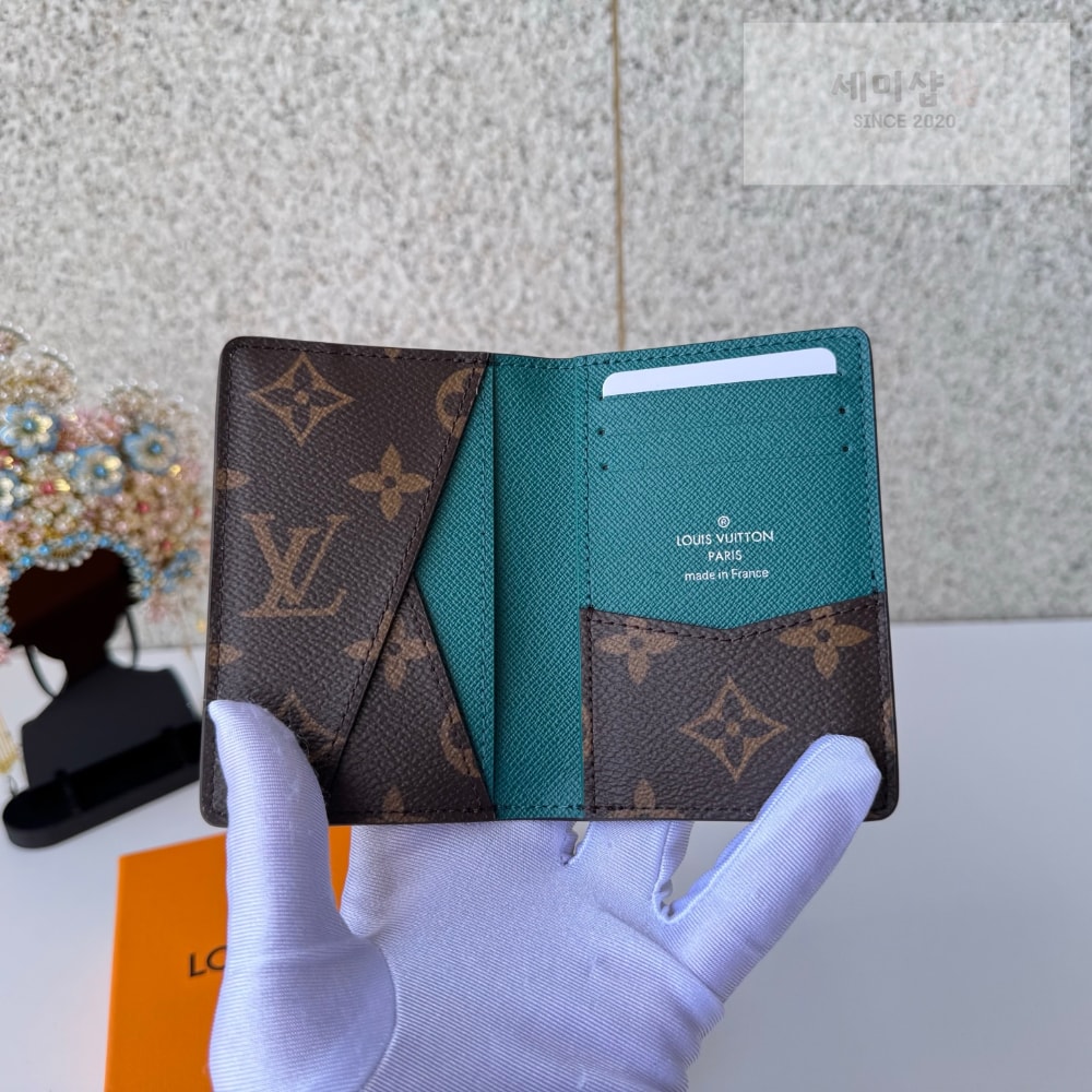Louis Vuitton Louis Vuitton M12829 지갑 26번 이미지
