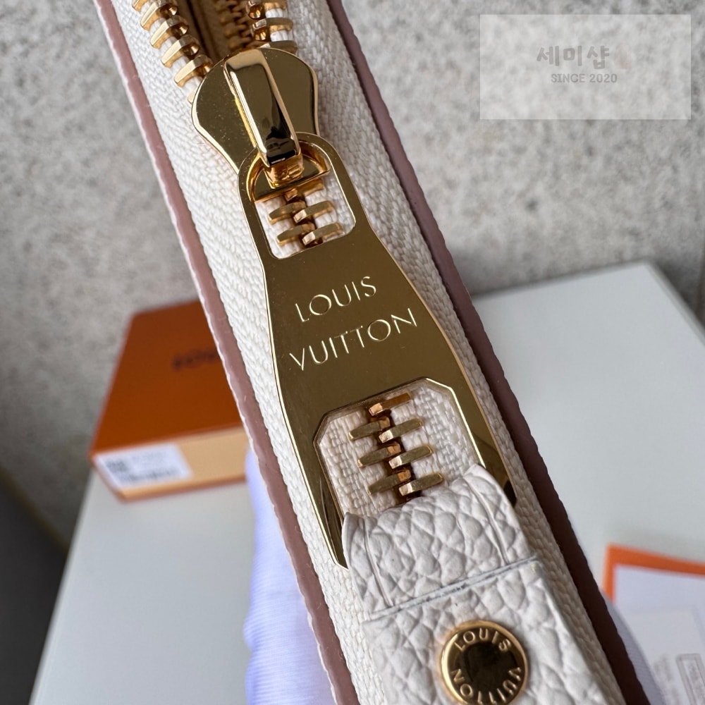 Louis Vuitton Louis Vuitton M13644 지갑 3번 이미지