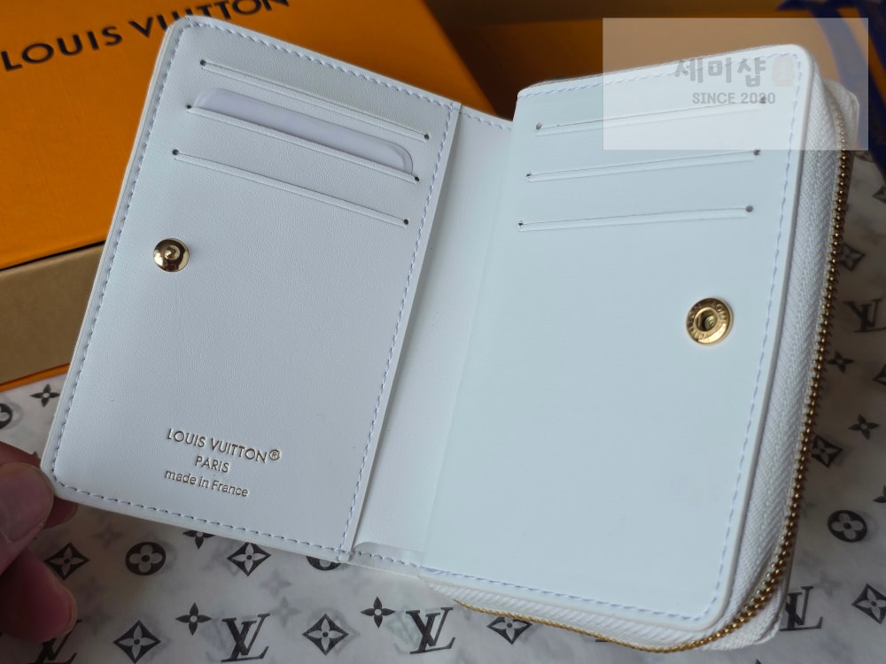 Louis Vuitton Louis Vuitton M25601 지갑 4번 이미지