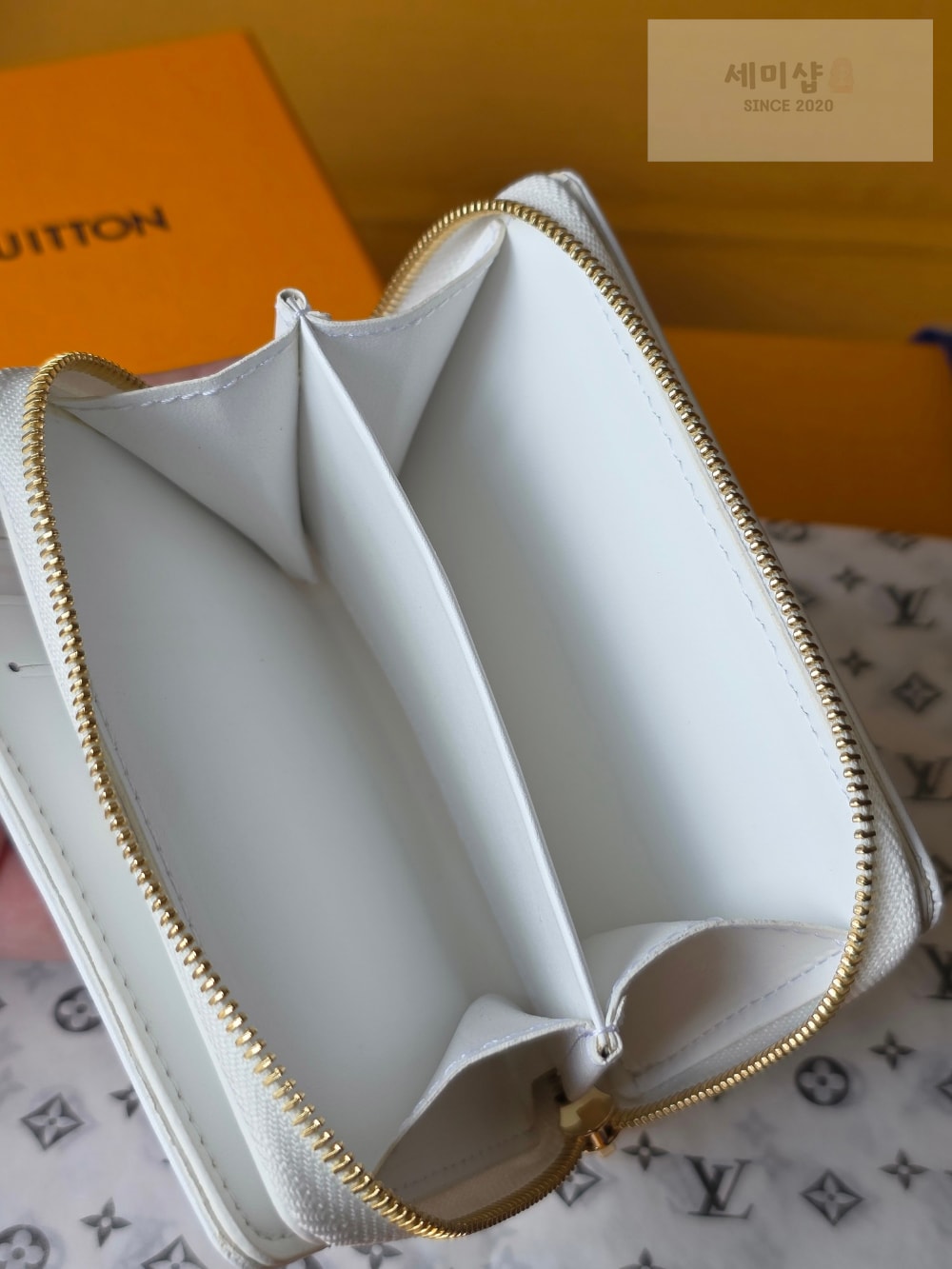 Louis Vuitton Louis Vuitton M25601 지갑 5번 이미지