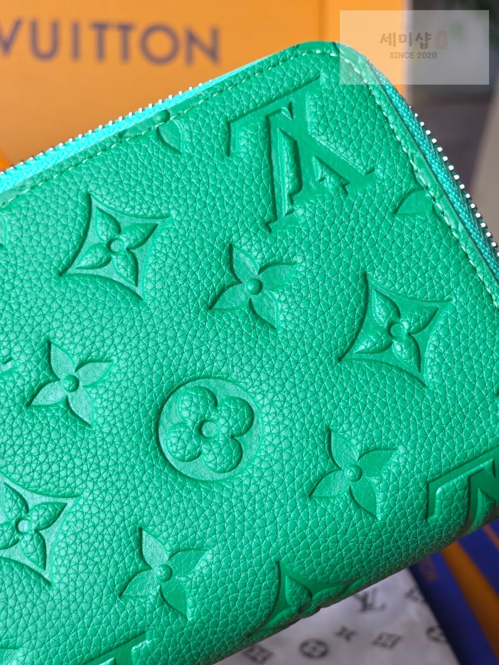 Louis Vuitton Louis Vuitton M25851 지갑 4번 이미지