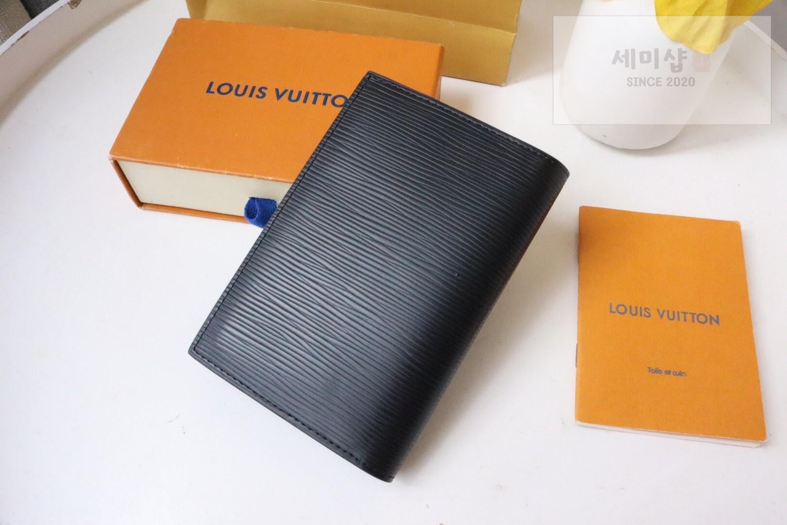 Louis Vuitton Louis Vuitton M63914 지갑 17번 이미지