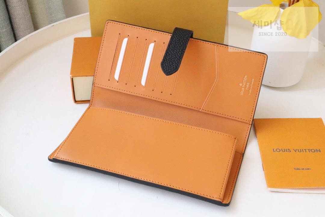 Louis Vuitton Louis Vuitton M81330 지갑 4번 이미지