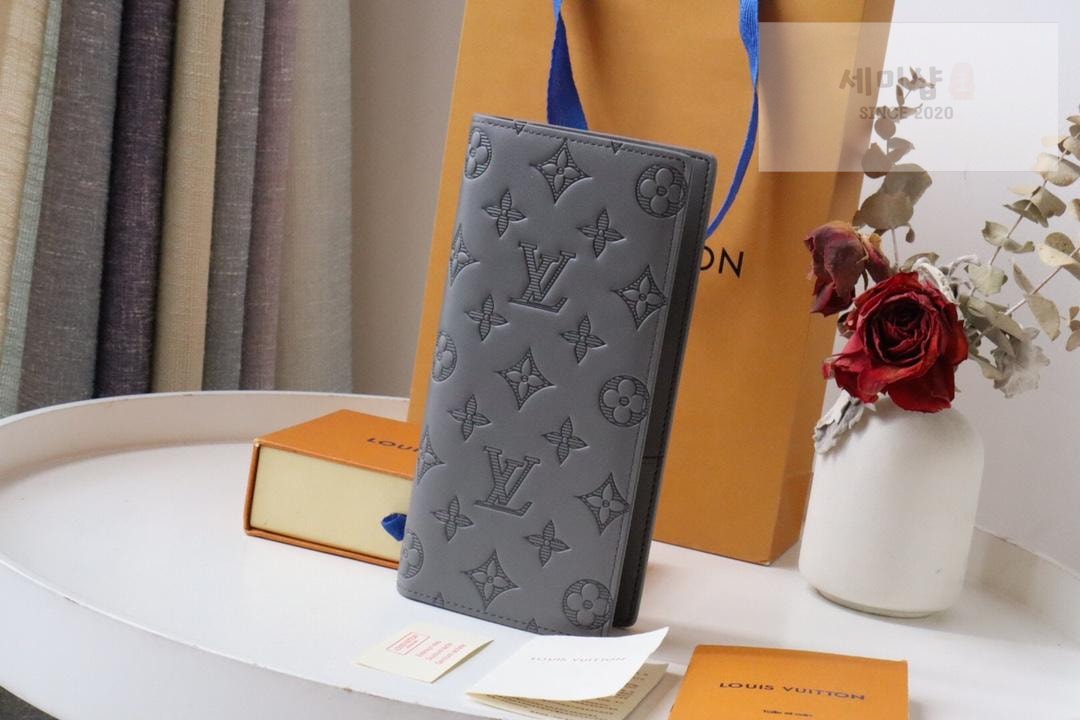 Louis Vuitton Louis Vuitton M81383 지갑 17번 이미지