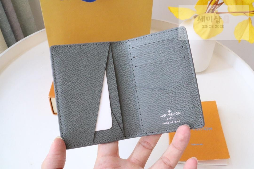 Louis Vuitton Louis Vuitton M81550 지갑 15번 이미지