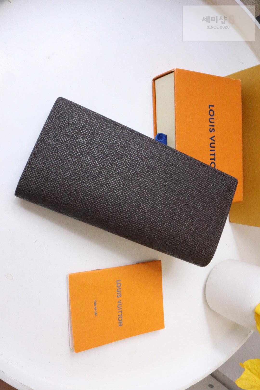 Louis Vuitton Louis Vuitton M81554 지갑 4번 이미지