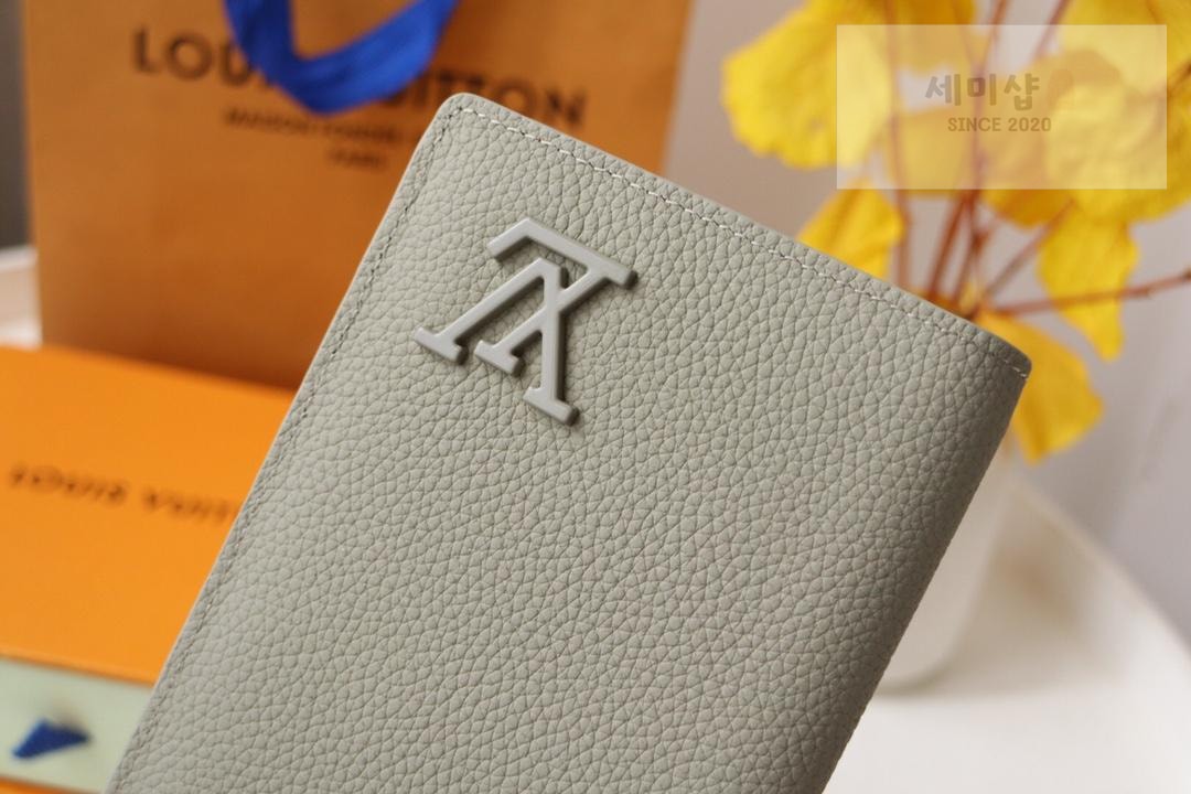 Louis Vuitton Louis Vuitton M81810 지갑 4번 이미지