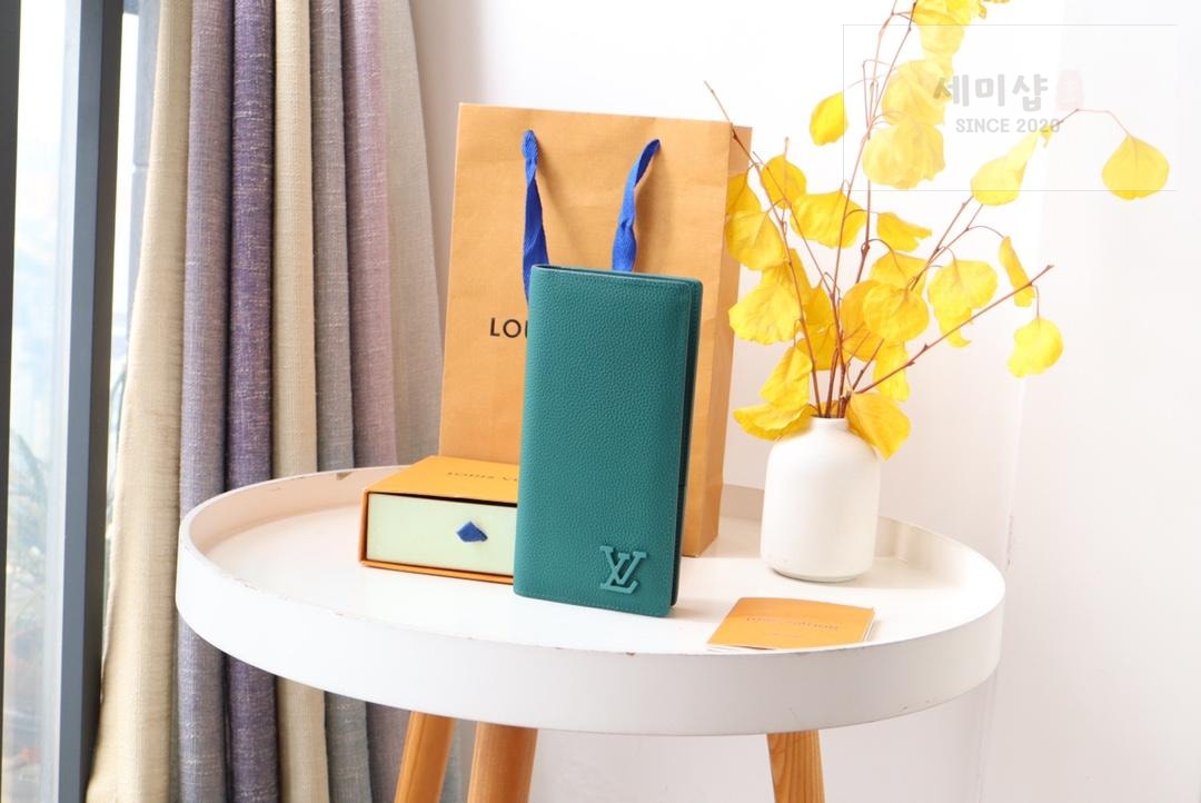 Louis Vuitton Louis Vuitton M81810 지갑 16번 이미지