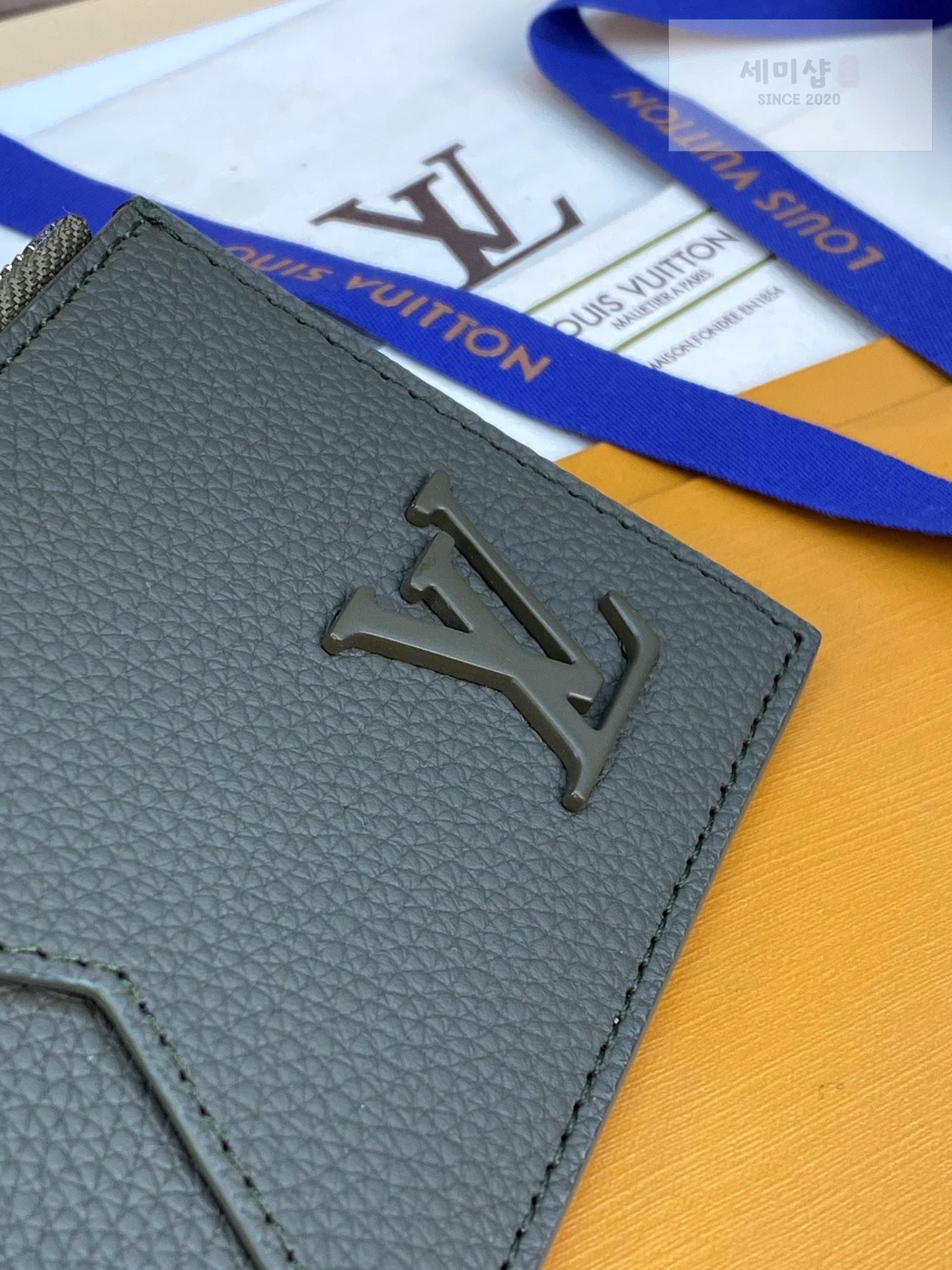 Louis Vuitton Louis Vuitton M82068 지갑 25번 이미지