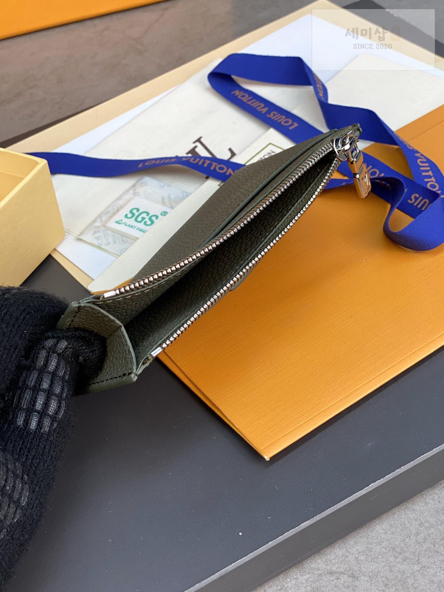 Louis Vuitton Louis Vuitton M82068 지갑 6번 이미지