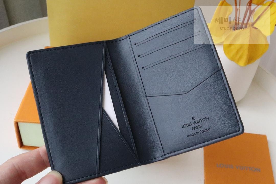 Louis Vuitton Louis Vuitton M82322 지갑 10번 이미지