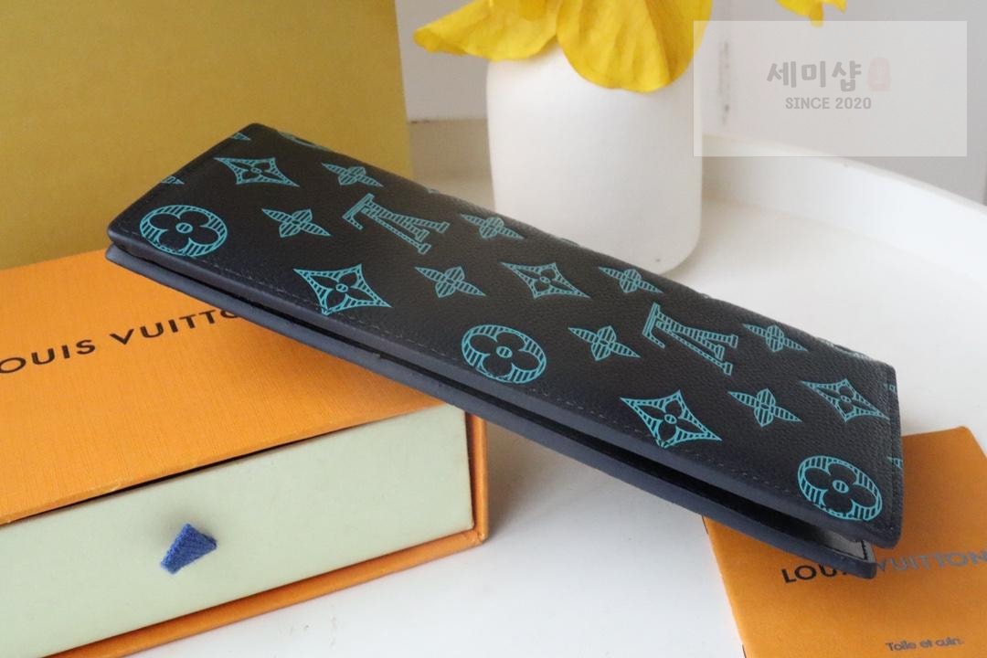 Louis Vuitton Louis Vuitton M82322 지갑 20번 이미지