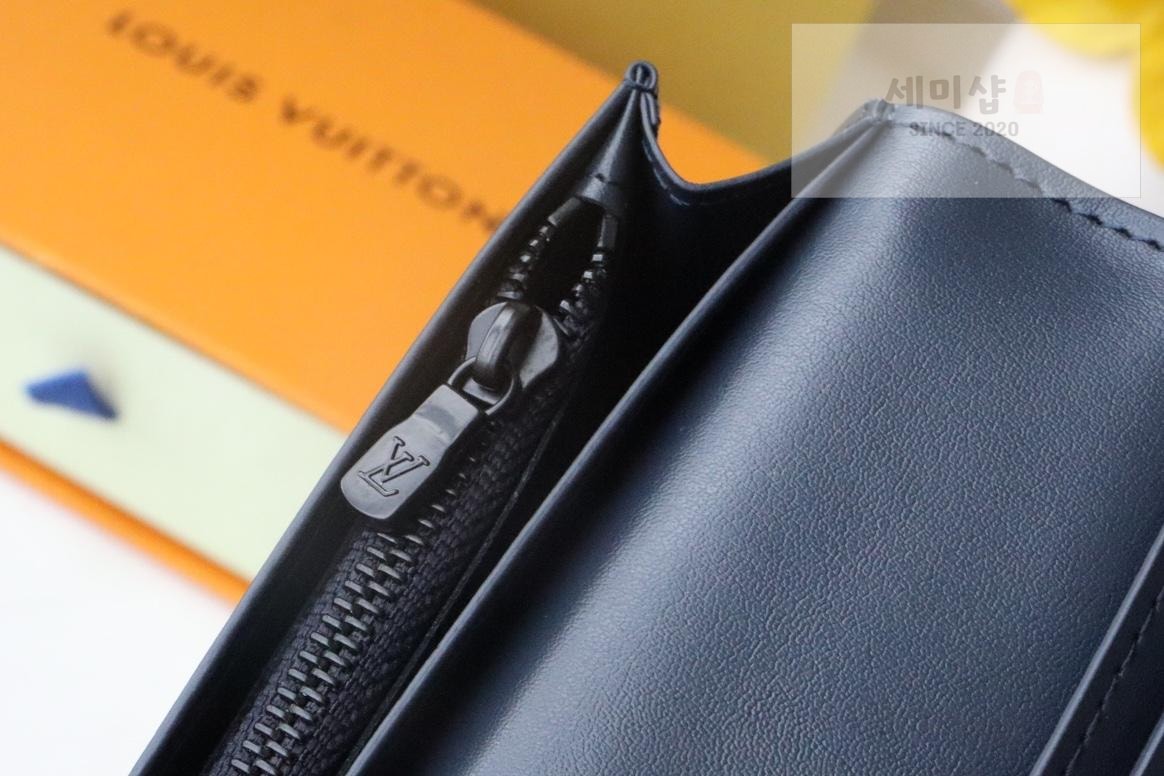 Louis Vuitton Louis Vuitton M82322 지갑 22번 이미지