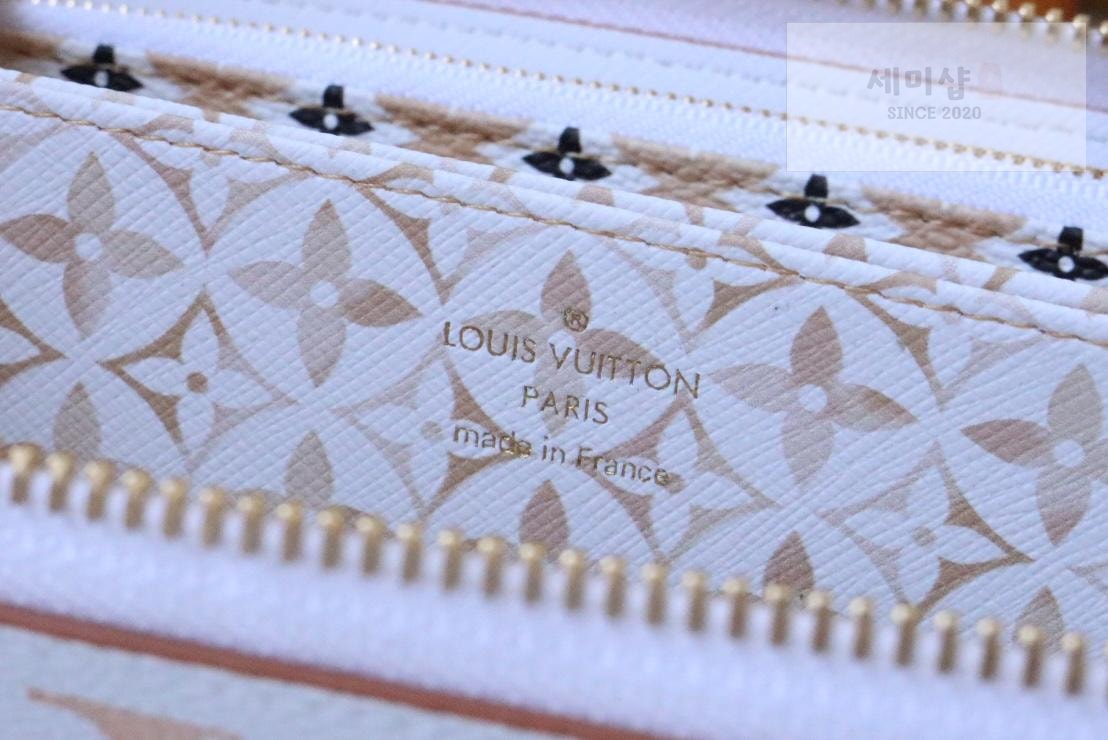 Louis Vuitton Louis Vuitton M82406 지갑 23번 이미지
