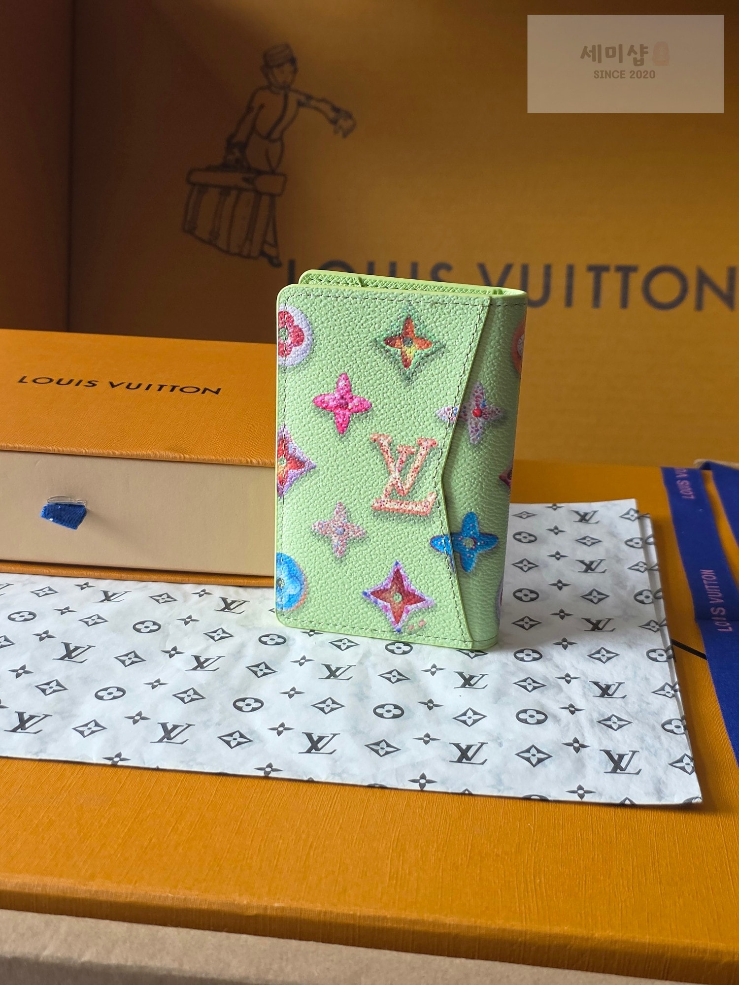 Louis Vuitton 루이비통 포켓 오거나이저 모노그램 크래커 피스타치오 모노그램 피스타치오 지갑 2번 이미지
