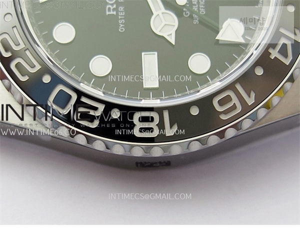 Rolex APS공장 롤렉스 GMT마스터2 GRNR 블랙다이얼 그레이앤블랙베젤 오이스터브레이슬릿 GMT-Master II 126710 GRNR BlackGray Ceramic 904L SS APSF 1：1 Best Edition Black Dial On Oyster Bracelet VR3285 CHS 시계 12번 이미지