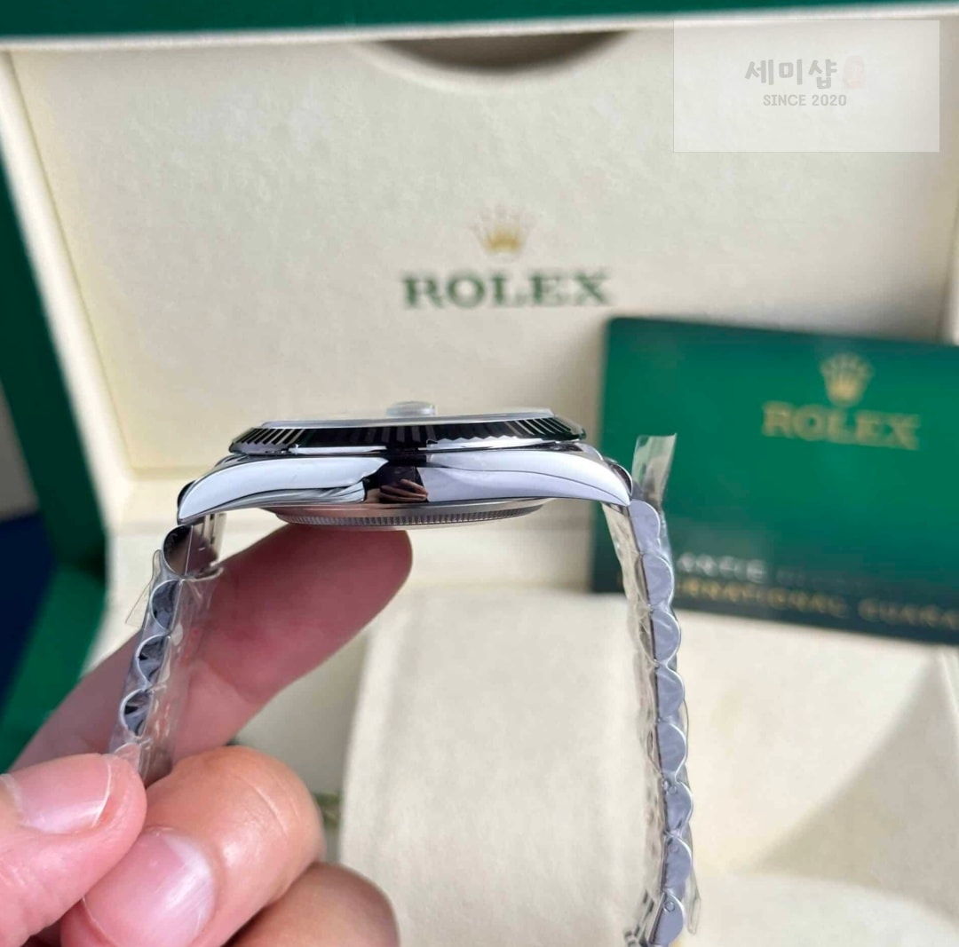 롤렉스 Rolex Datejust 126334 Blue Diamond Dial 41mm 시계 1번 이미지