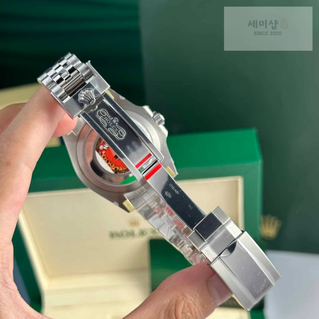 롤렉스 Rolex GMT-Master II 40 mm Black Dial 126718GRNR 시계 8번 이미지